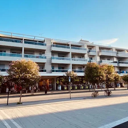 Apartment Spacious With Terrace